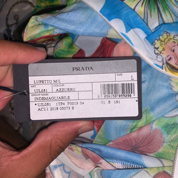 Prada Jersey Turtleneck Flashback Print. - Picture 4 of 5